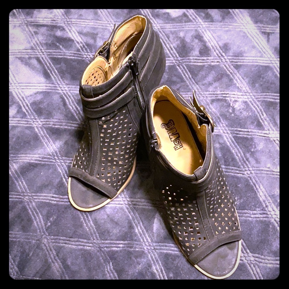 BRASH Peep toe Booties (zip-ups)